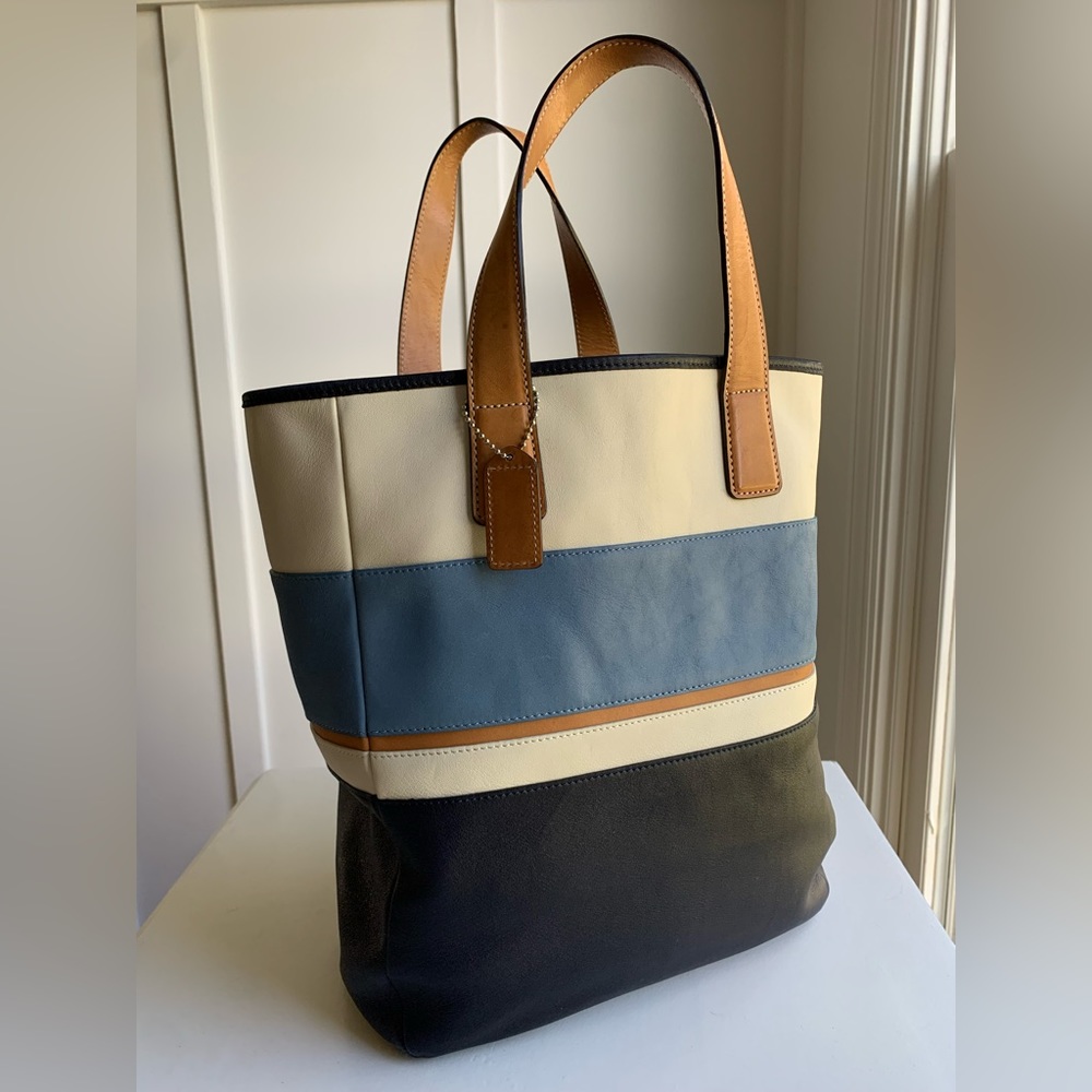 Vintage COACH Leather Tote | LIKE NEW!